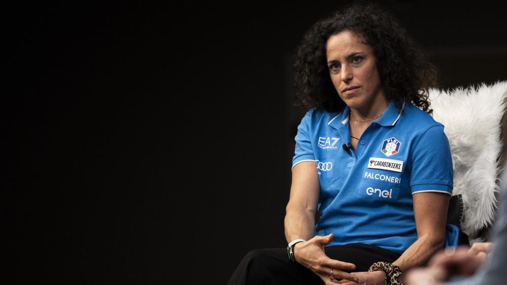 Federica Brignone verpasst den Weltcup-Auftakt aufgrund einer schweren Verletzung. © ANSA / GIAN EHRENZELLER