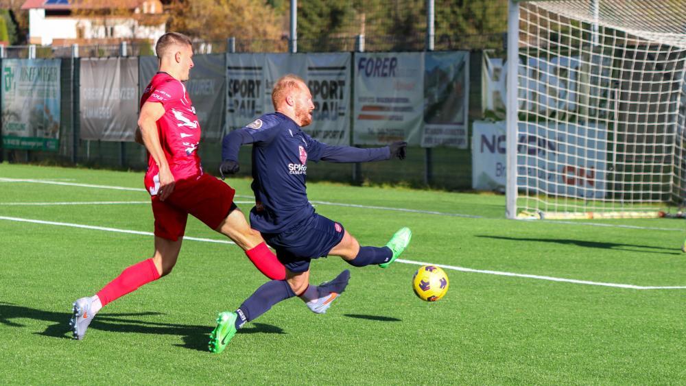 Grödens Jan Martin Vinatzer( rechts) im Duell mit Ahrntals Vinzenz Niedermeier. © Andi Volgger