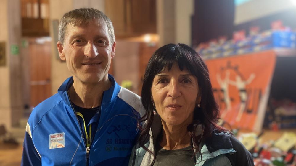 Helmuth Mair and Paola Accalai smile for the camera. © Sportissimus