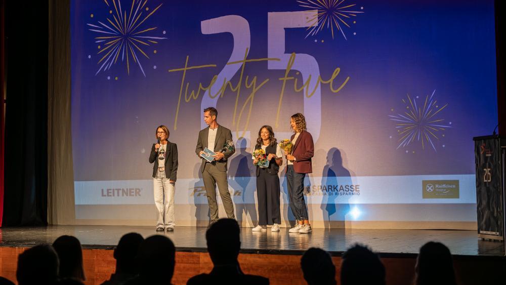 In der Sportoberschule Sterzing gab es reichlich Grund zum Feiern. © Alle Fotos: Gregor Sieder