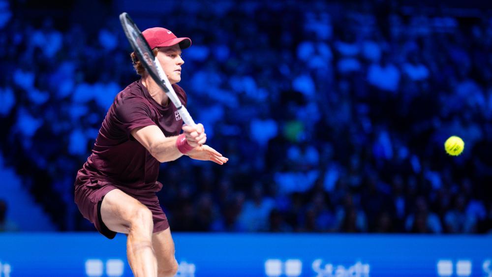 Jannik Sinner spielt im Achtelfinale gegen Flavio Cobolli. © APA / GEORG HOCHMUTH