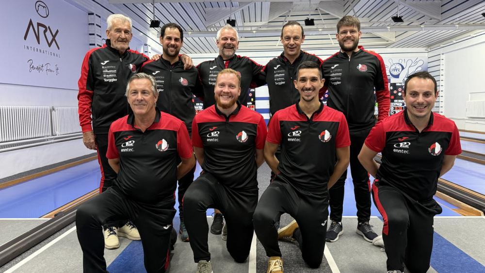 Kurtatsch at the European Cup in Croatia. Front from left: Roberto Endrizzi, Clemens Sanoll, Ivan Mayr, Andreas Dalvai. Back from left: Meinrad Thurner, Tobias Gruber, Norbert Schgraffer, Mandred Amegg, Aaron Peer Pratzer.