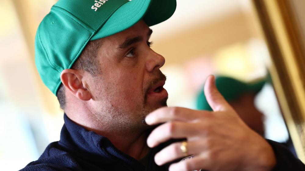 Trainer Peter Fill im Interview. © ANSA / ANNA SZILAGYI