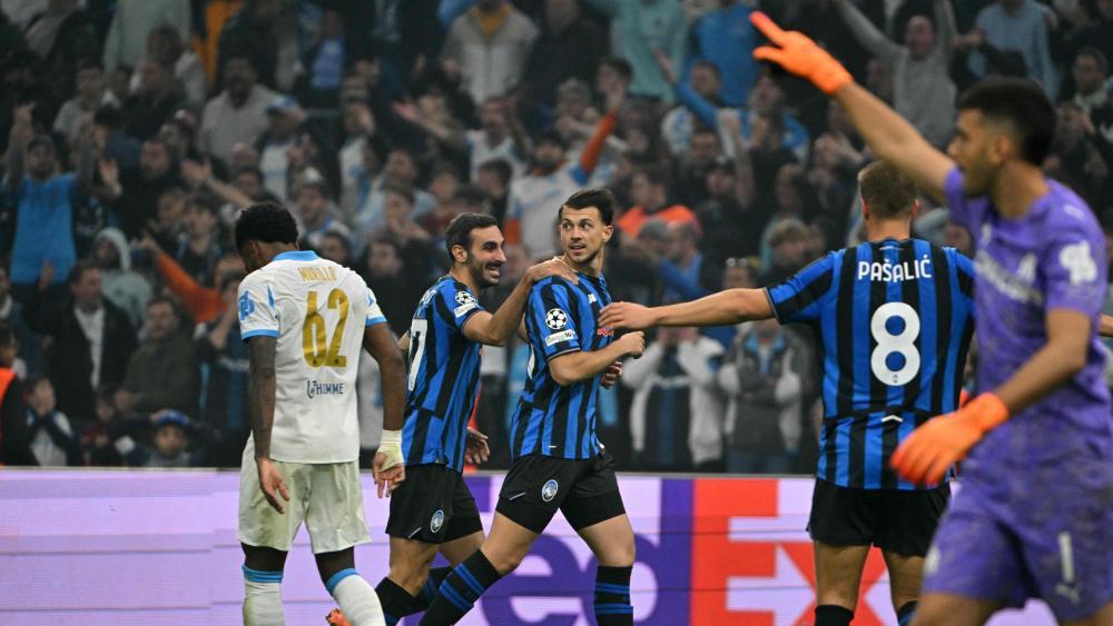 Atalanta celebrated a bizarre last-minute victory. © APA/afp / CHRISTOPHE SIMON