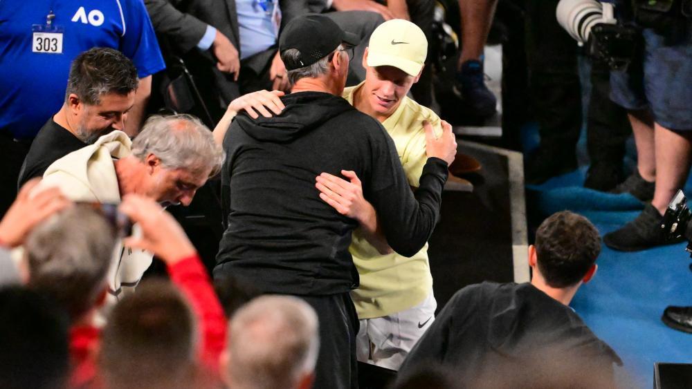 Knall-vor-den-ATP-Finals-Cahill-bleibt-im-Sinner-Team