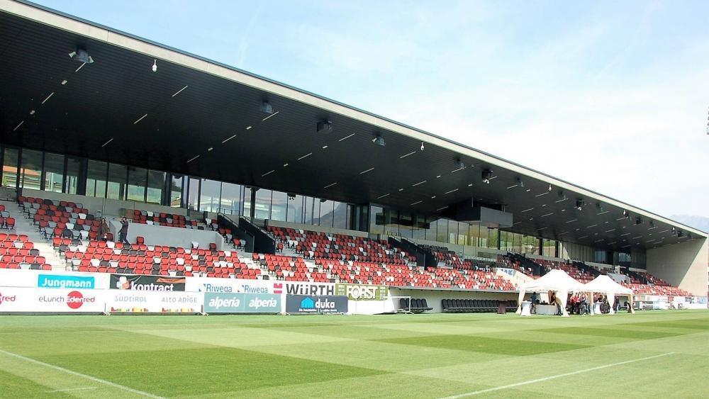 Das Spiel im Drusus-Stadion beginnt erst um 15.30 Uhr. © Gemeinde Bozen