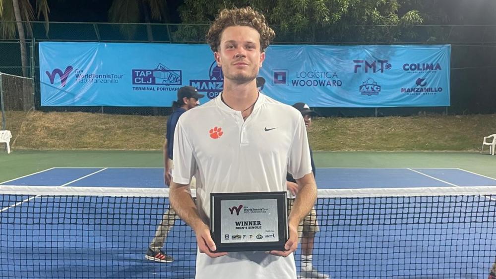 Sensation-in-Mexiko-Manuel-Plunger-gewinnt-ITF-Turnier