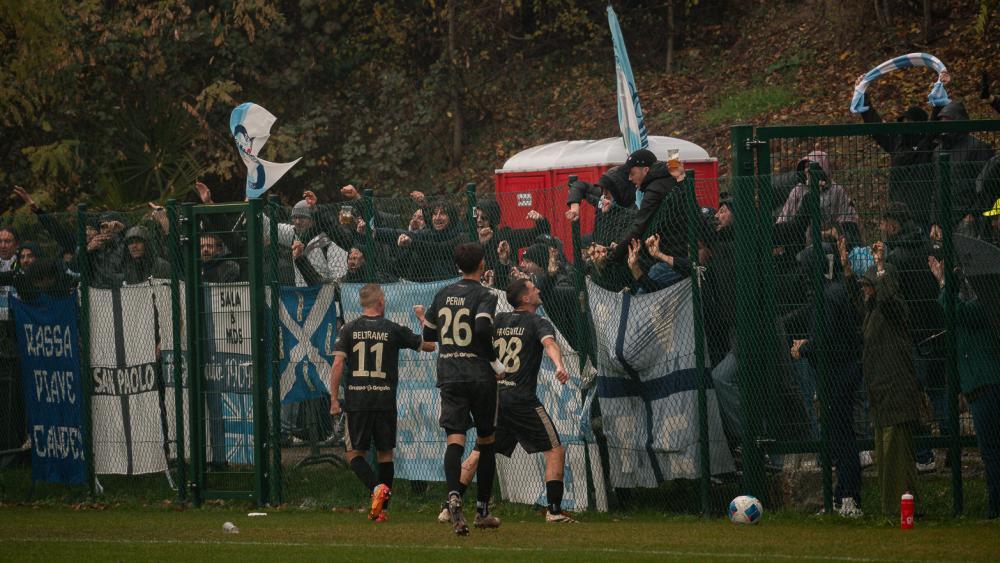 Die Treviso-Spieler und ihre Anhänger durften einen knappen Auswärtssieg bejubeln. © Patrick Schwienbacher