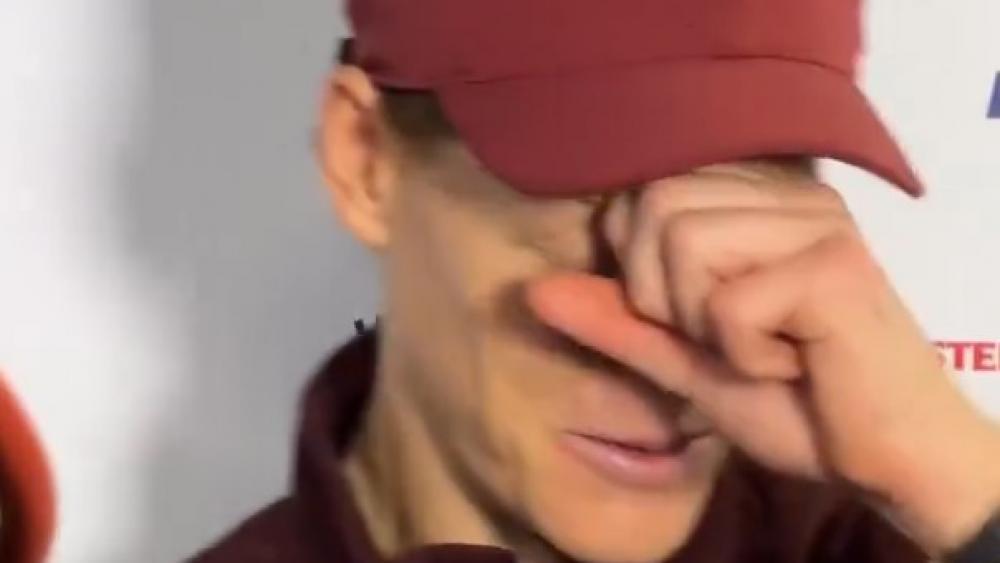 Kurioses-Interview-Sinner-spricht-pl-tzlich-Spanisch