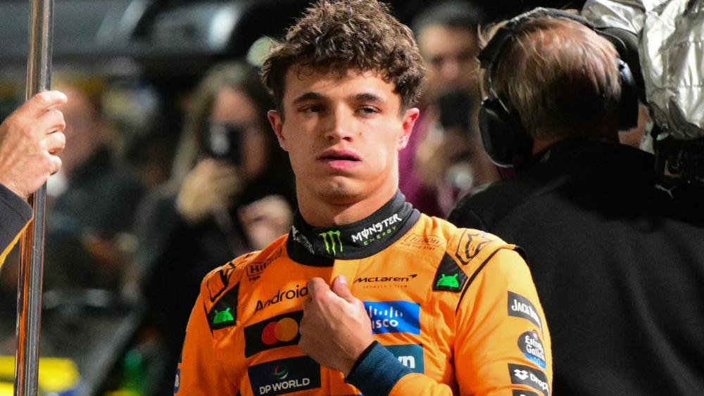 Lando Norris sicherte sich bei schwierigen Bedingungen die Pole Position. © APA/afp / FREDERIC J. BROWN