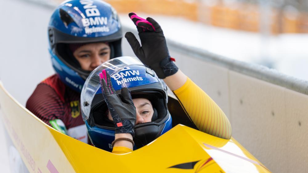 wintersport-ticker-ein-bob-duo-strahlt-in-igls