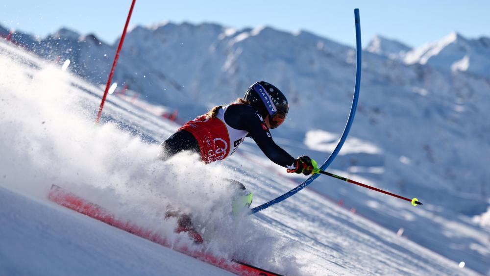 Mikaela Shiffrin führt in Gurgl. © ANSA / ANNA SZILAGYI