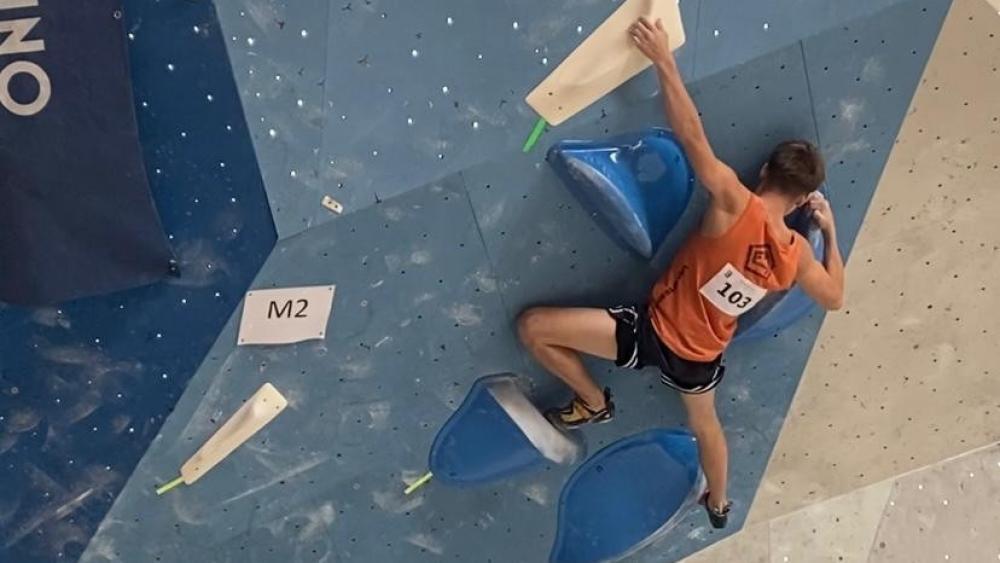 Merans-Boulderer-in-Topform-bei-der-Regionalmeisterschaft