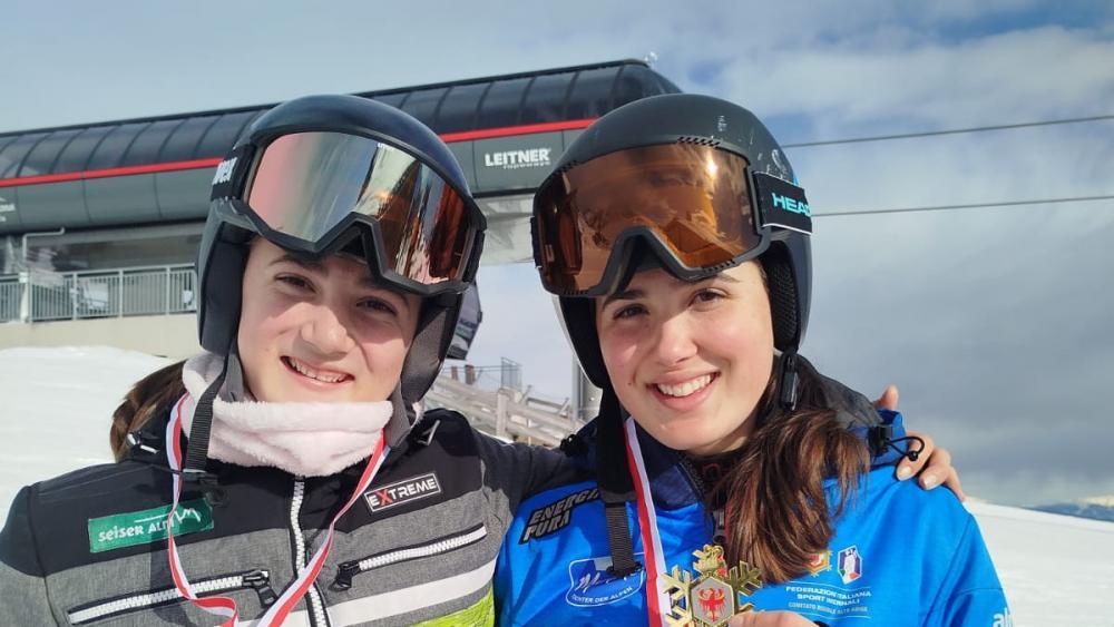 anna-und-nadine-trocker-zwei-besondere-ski-schwestern