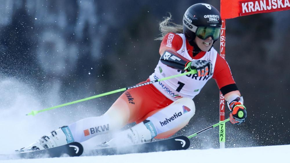 Camille Rast was in the lead after the first run. © ANSA / ANTONIO BAT