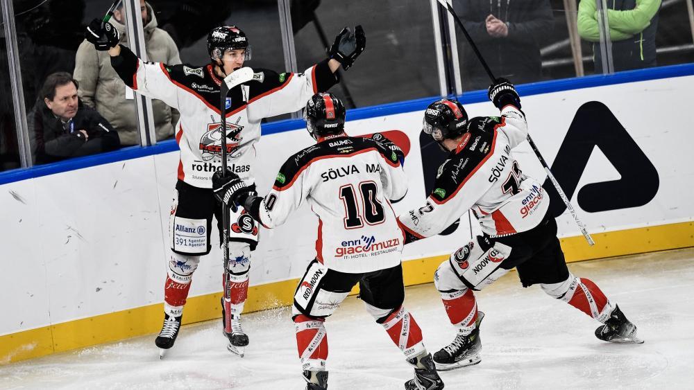 Die-Hechte-weisen-ihren-J-ger-in-die-Schranken