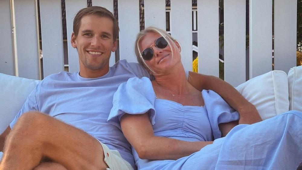 Das-Weihnachtswunder-des-Langlauf-Liebespaars