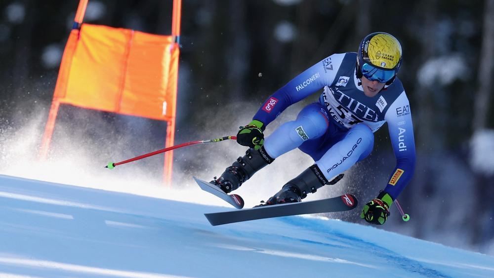 Azzurri-vorne-Erstes-Wengen-Beschnuppern-vor-ber