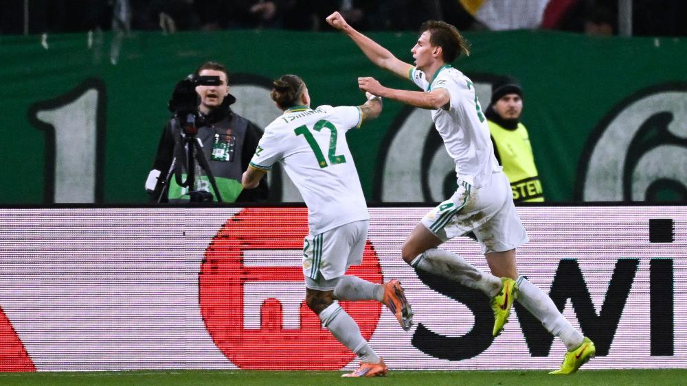 Die-Roma-ackert-sich-ins-Achtelfinale