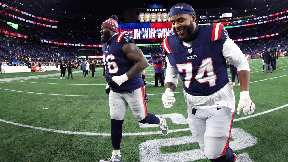 Patriots-gewinnen-erstes-Playoff-Spiel-seit-Brady-Abschied