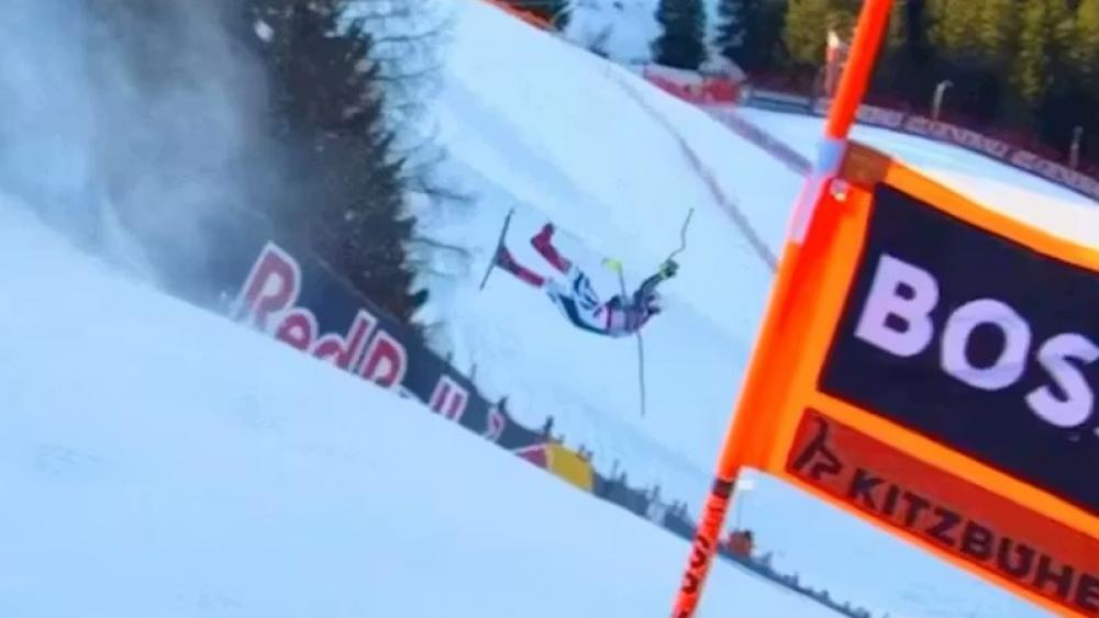 Helikopter-Einsatz-Schlimmer-Sturz-in-Kitzb-hel