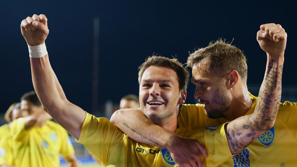 Serie-A-Klub-baggert-an-einem-S-dtiroler