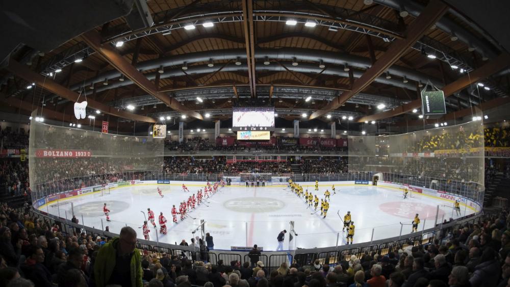 Bozen und Pustertal stehen sich in der Sparkasse Arena gegenüber. © @Max Pattis