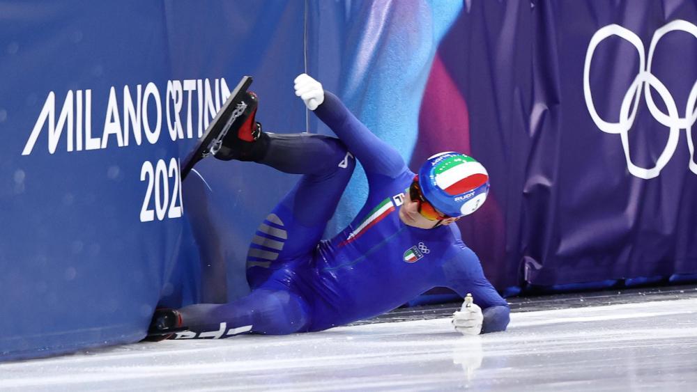 Der Moment, als Pietro Sighel seine Medaillenträume begraben musste. © ANSA / TERESA SUAREZ
