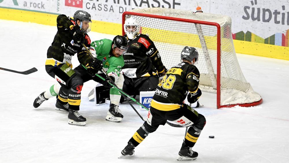 Eddie Pasquale und der HC Pustertal feierten einen knappen Sieg. © I. Foppa / HC Pustertal
