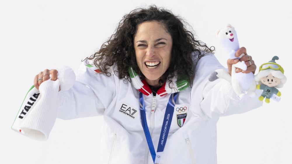 Federica Brignone konnte es selbst nicht fassen. © ANSA / JEAN-CHRISTOPHE BOTT