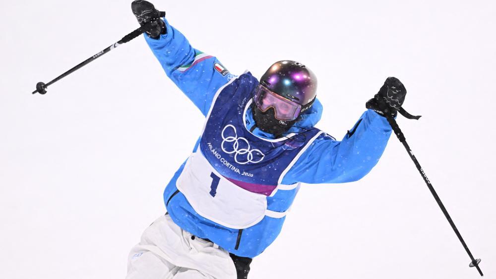 Flora Tabanelli bejubelt ihre Leistung. © APA/afp / KIRILL KUDRYAVTSEV