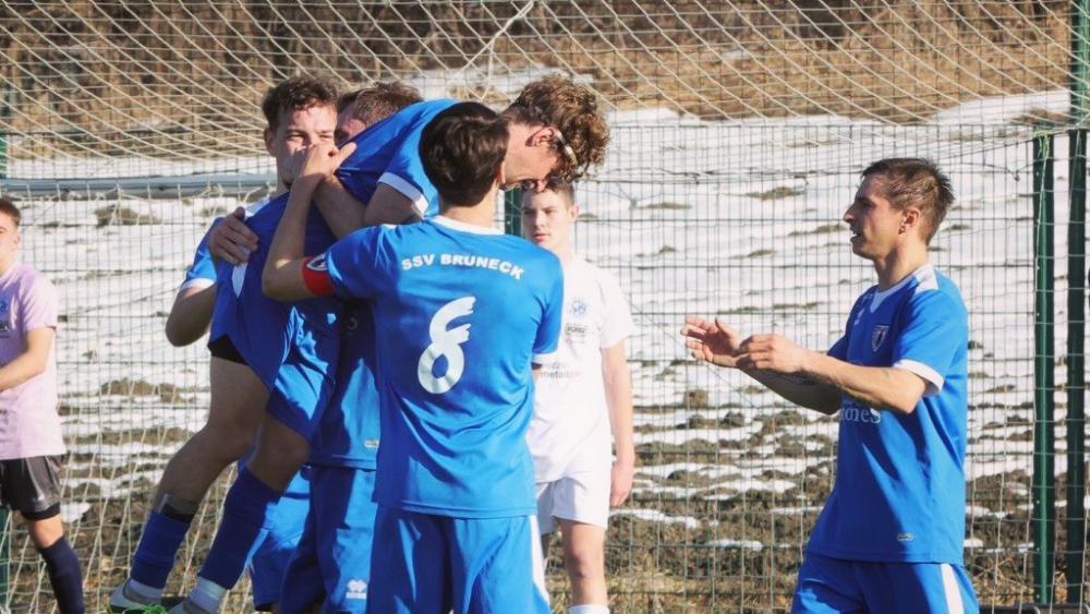 Bruneck will in dieser Saison endlich den Aufstieg schaffen. © Instagram / David Laner