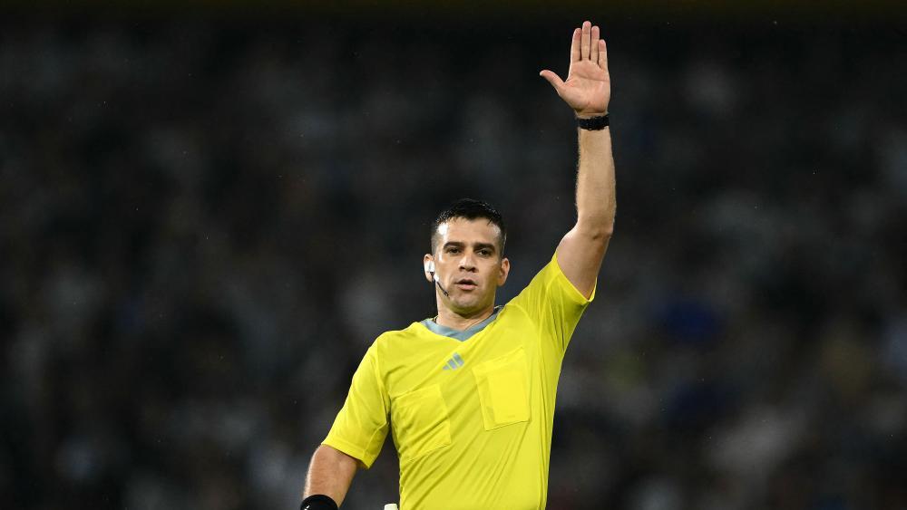 Die Regeländerung soll weniger Abseitspfiffe bewirken. © APA/afp / LUIS ROBAYO