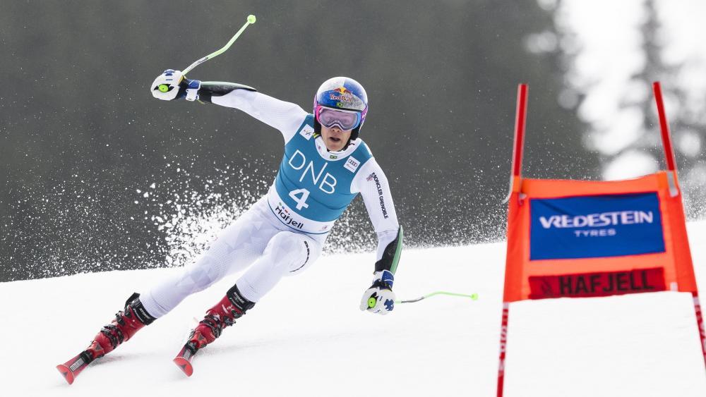 Lucas Pinheiro Braathen könnte die erste Weltcupkugel für Brasilien holen. © ANSA / JEAN-CHRISTOPHE BOTT