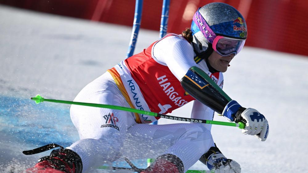 Lucas Pinheiro Braathen setzt seinen Erfolgslauf fort. © APA/afp / JURE MAKOVEC