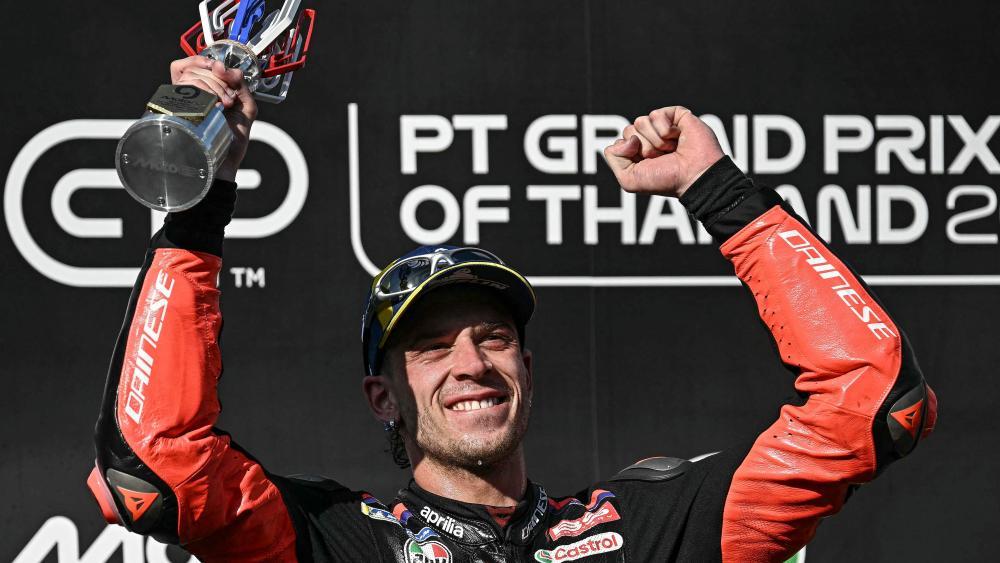 Marco Bezzecchi hat in Thailand triumphiert. © APA/afp / LILLIAN SUWANRUMPHA