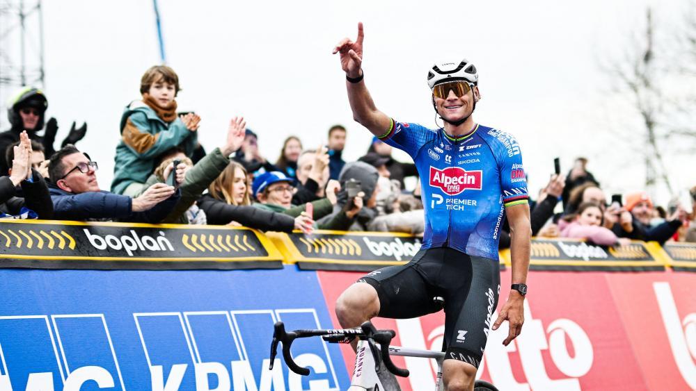Mathieu van der Poel hat groß aufgezeigt. © APA/afp / MAARTEN STRAETEMANS