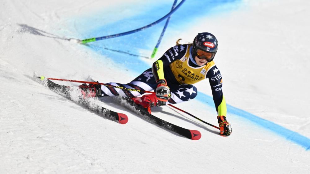 Mikaela Shiffrin kämpft im Super-G um wichtige Punkte für den Gesamtweltcup. © ANSA / PONTUS LUNDAHL