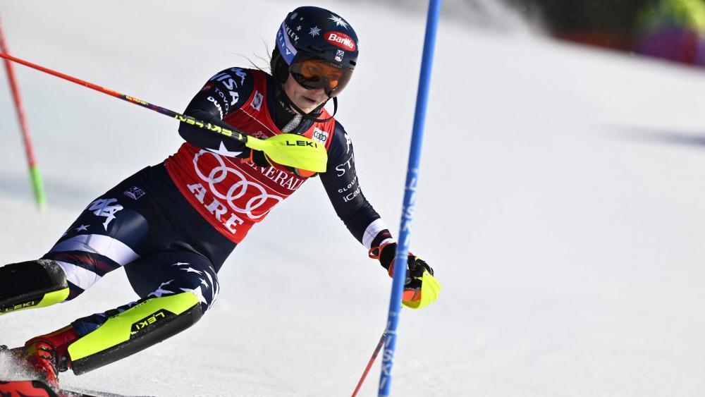 Mikaela Shiffrin liegt nach dem ersten Durchgang in Führung. © APA/afp / PONTUS LUNDAHL