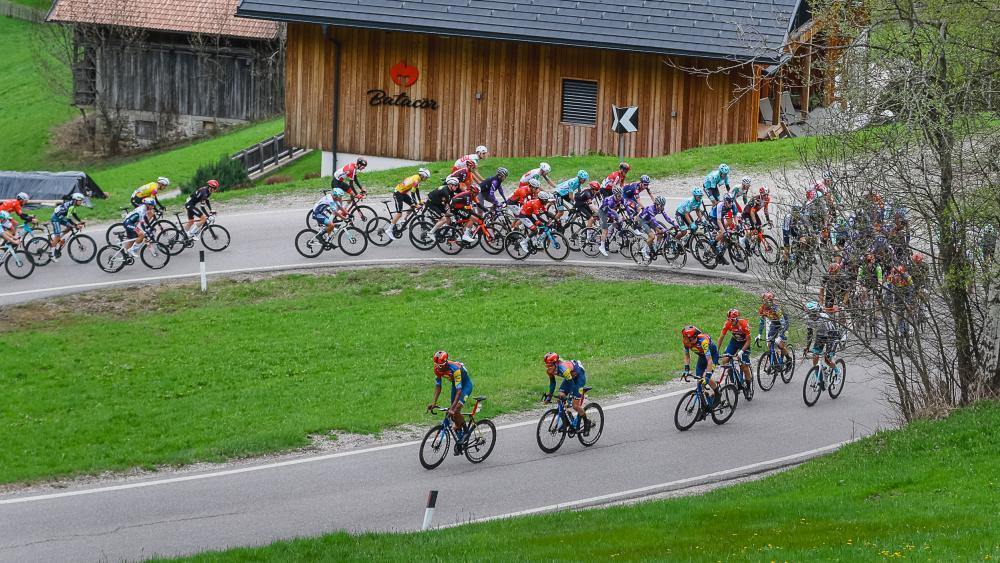 Auch heuer messen sich die Radprofis auf den Straßen der Euregio. © Josef VAISHAR
