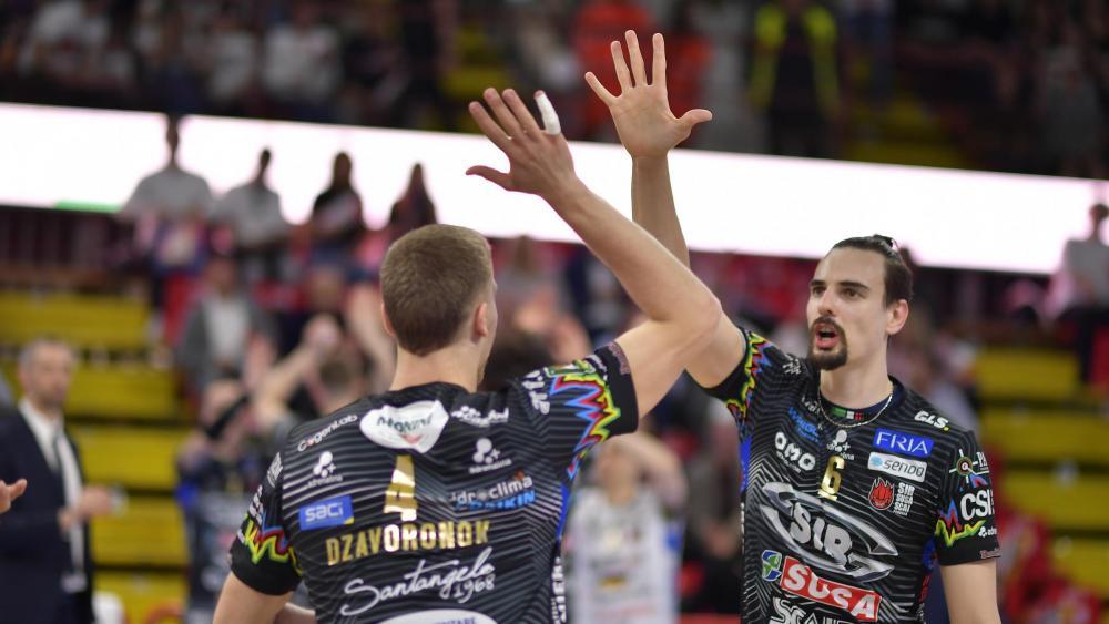 Der Bozner Aufspieler Simone Giannelli (rechts) ist der große Antreiber von Perugia. © Legavolley