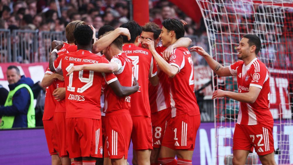Die Bayern sind wieder Meister. © APA/afp / KARL-JOSEF HILDENBRAND