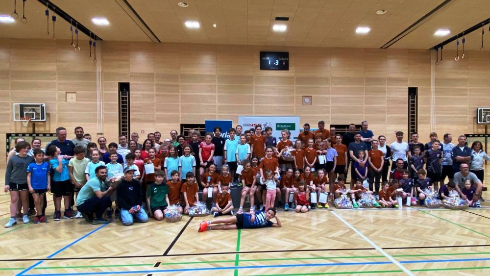 Family-Trophy begeistert Südtirols Badminton-Familien in Kaltern.