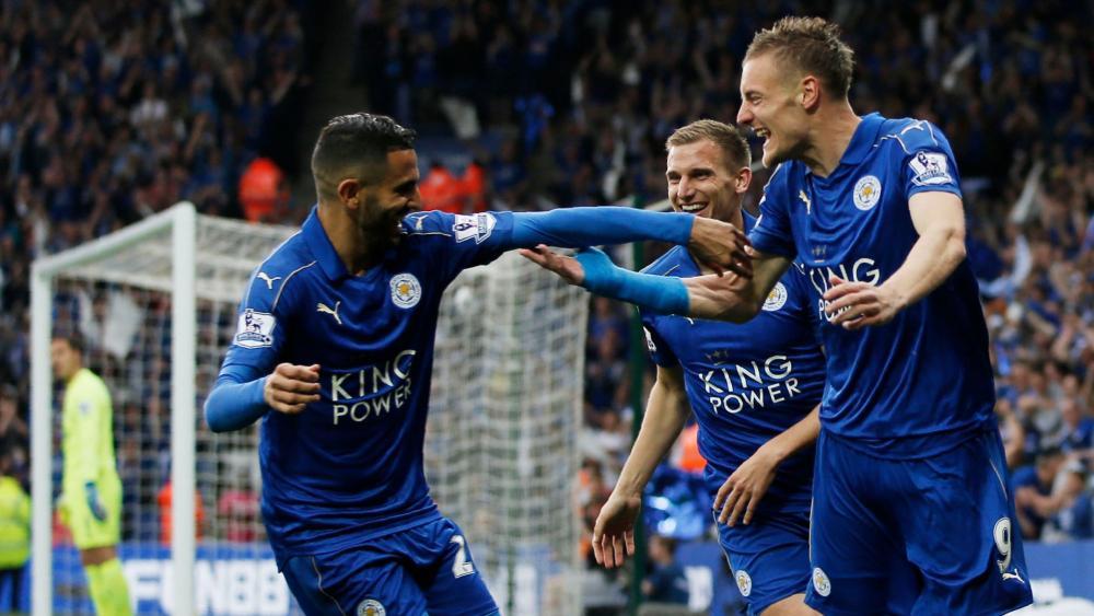 Jamie Vardy & Co. sorgten mit Leicester für ein Fußballmärchen – jetzt ist der Club in die 3. Liga Englands abgestiegen. © APA/afp / ADRIAN DENNIS