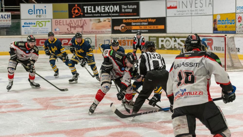 Kaltern und Aosta liefern sich ein enges Duell. © M. Sinn / KSV