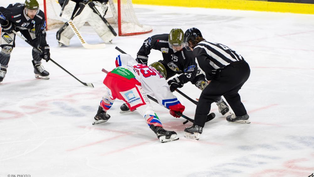 Martin Castlunger und David Trivellato beim Bully. © BK Photo