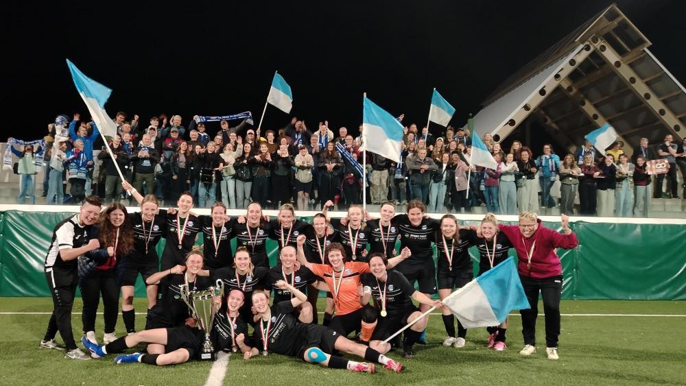 Olang jubelte nach Elfmeterschießen.