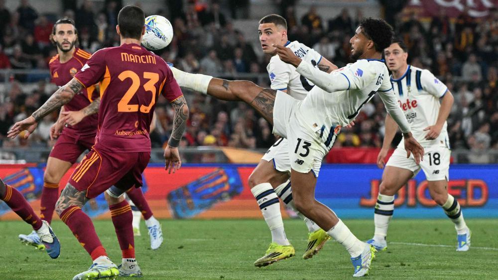 Roma und Atalanta schenkten sich nichts. © APA/afp / TIZIANA FABI