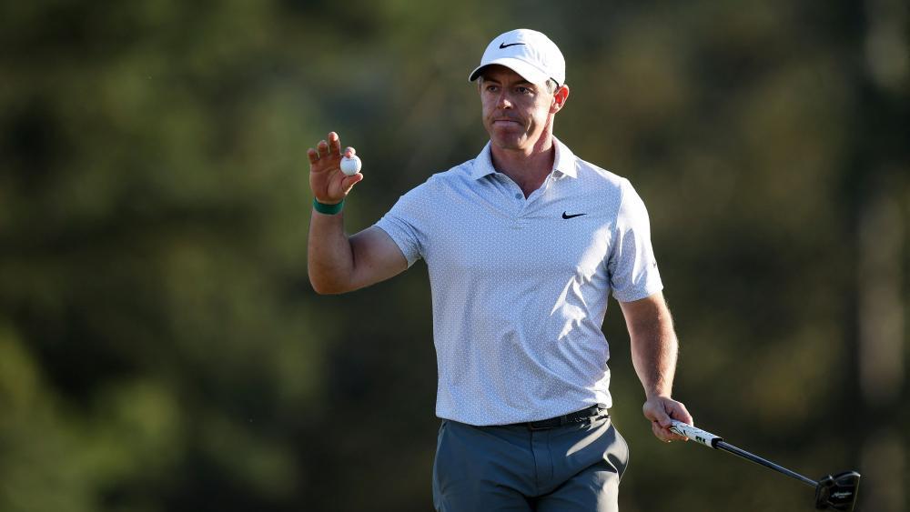 Rory McIlroy dominiert das Masters. © APA / ANDREW REDINGTON