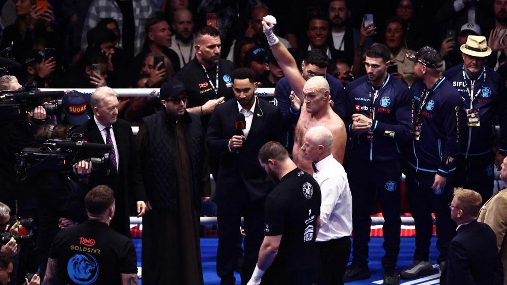 Tyson Fury hat ein erfolgreiches Comeback gefeiert. © APA/afp / HENRY NICHOLLS